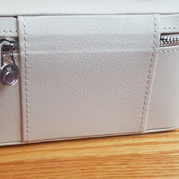 Pandora Pale Pink Jewelry Case - Picture 13 of 15